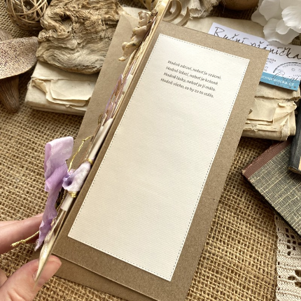 Co napsat do svatebního přáníčka: 10 tipů na krásné věnování